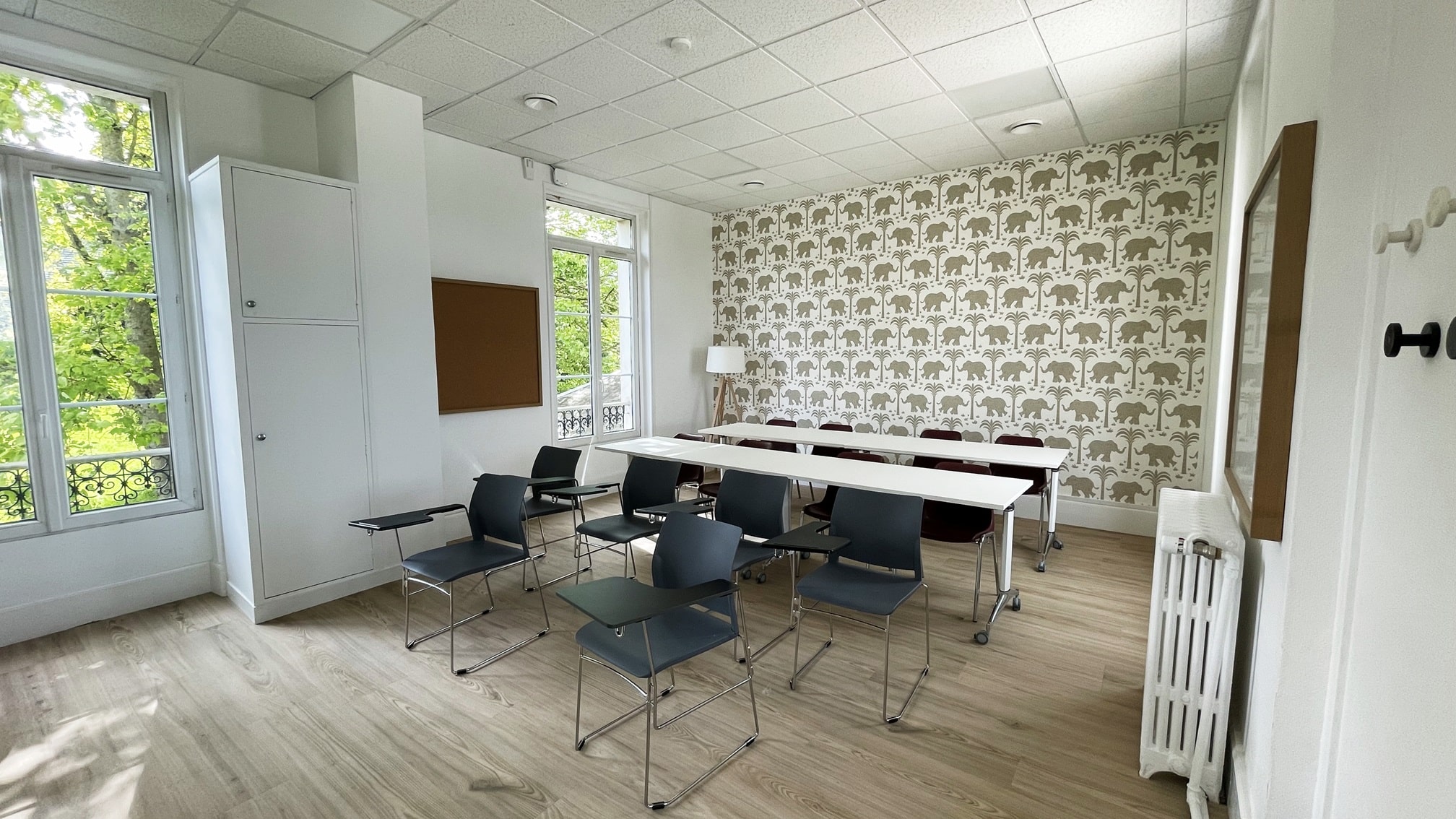Salle de réunion modulable aménagée par Evidence pour Épône